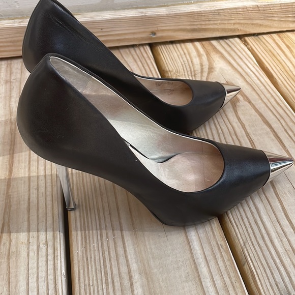 Michael Kors "ZADY" Black Leather Heels Size 7.5 - Picture 9 of 12